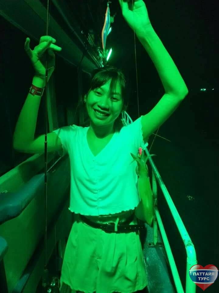 Night Squid Fishing