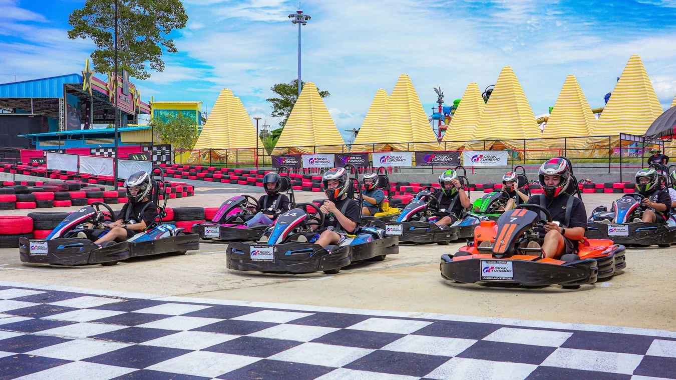 Columbia Pictures Aquaverse Waterpark Tour Pattaya