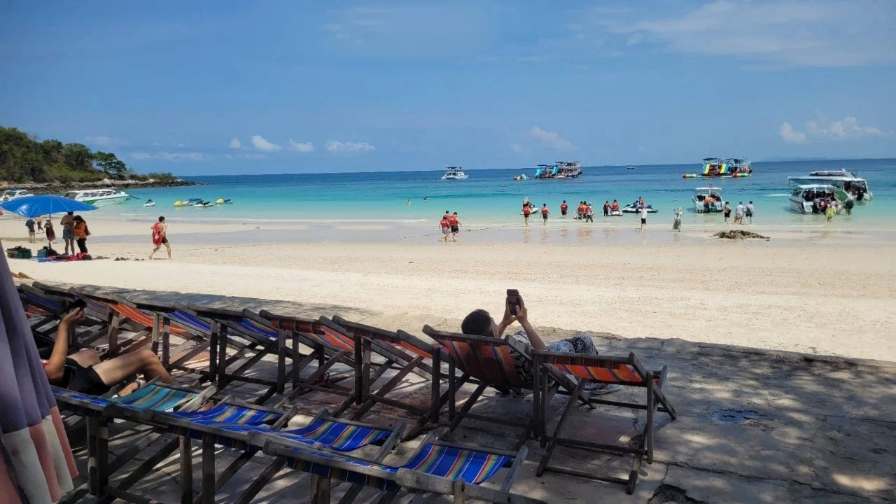 Koh Larn and Koh Sak